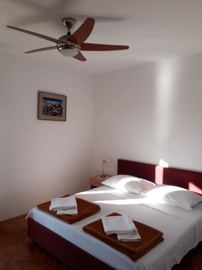 Apartments Rubinic Jelsa  Exterior foto