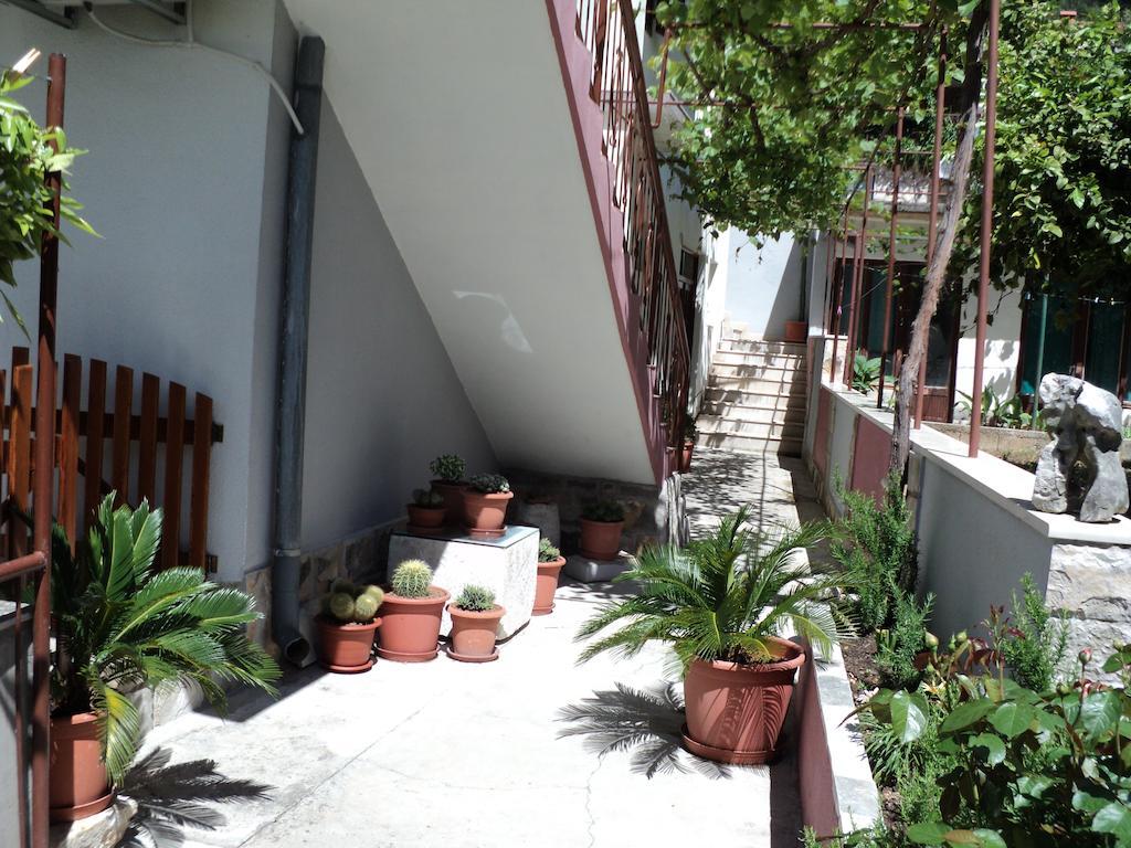 Apartments Rubinic Jelsa  Cameră foto
